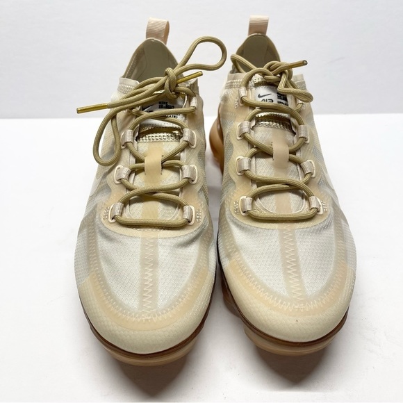 Nike Women's Air Vapormax 2019 Cream Sail-Light Bone - Picture 3 of 9